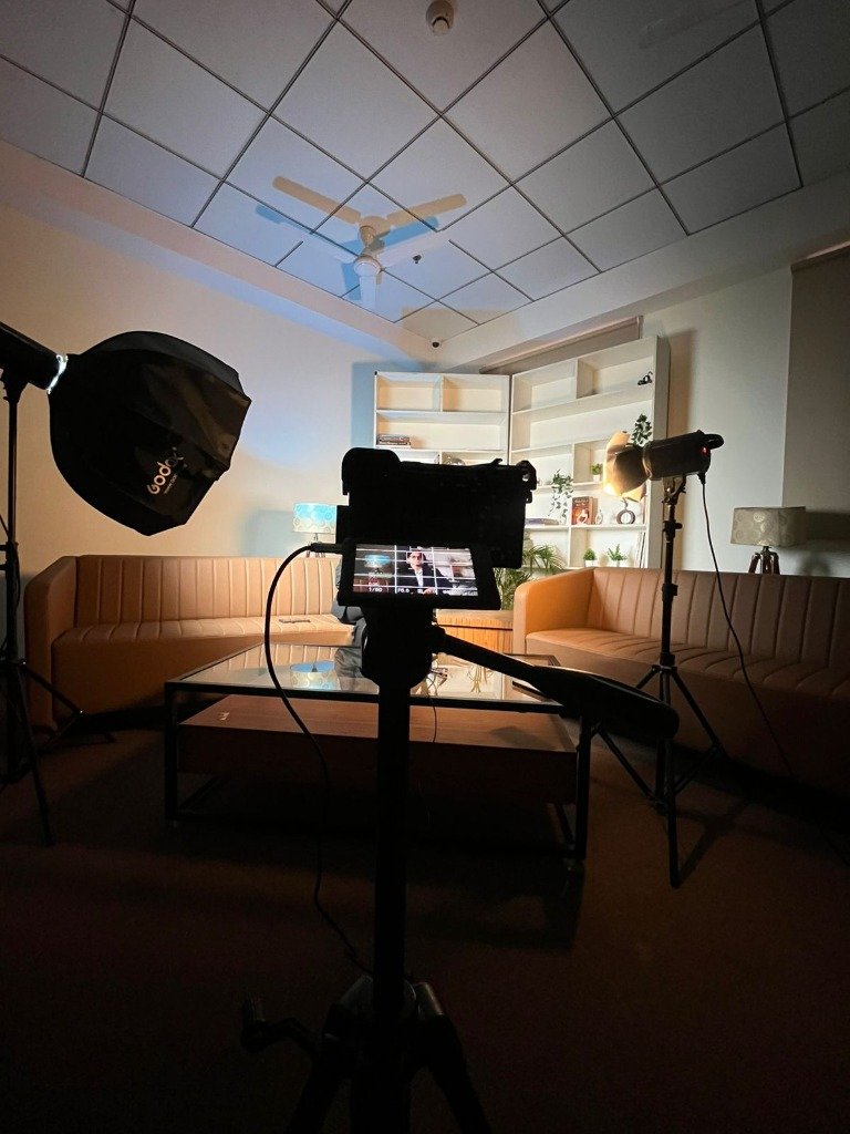 In-House Creative Studio Set
